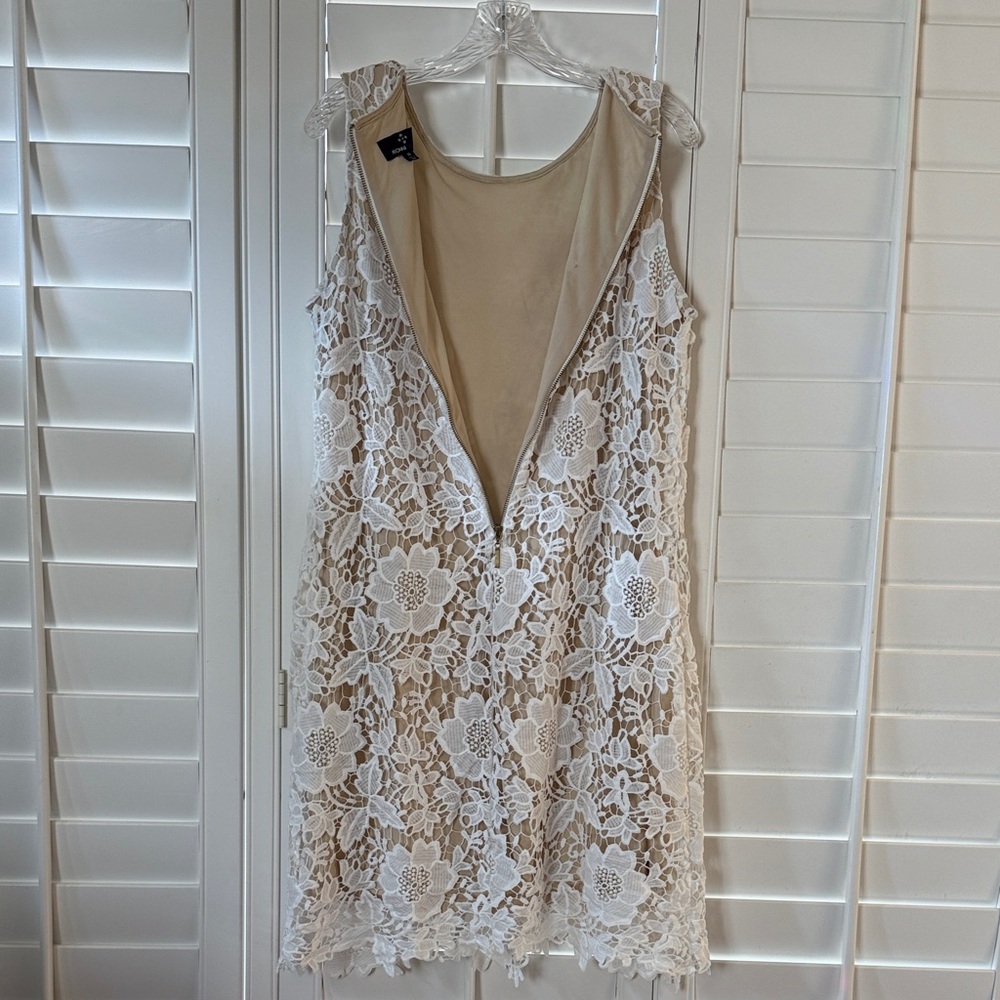 Ronni Nicole White Floral Lace Midi Dress - Picture 6 of 9